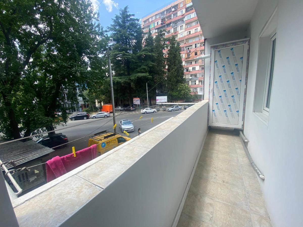 Spacious Dinamo Apartment تبليسي المظهر الخارجي الصورة